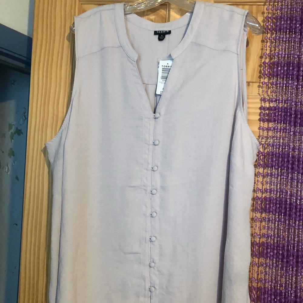 Torrid NWT Harper Sleeveless Gauze Blouse 3